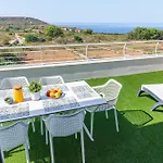 Aria Penthouse With Large Terrace And Sea Views Apartamento Il-Pergla