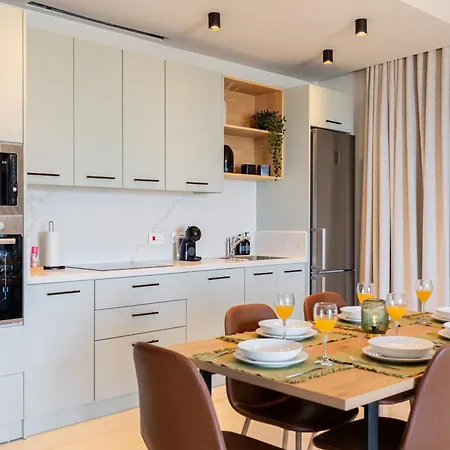 Apartamento Aria Penthouse With Large Terrace And Sea Views Il-Pergla